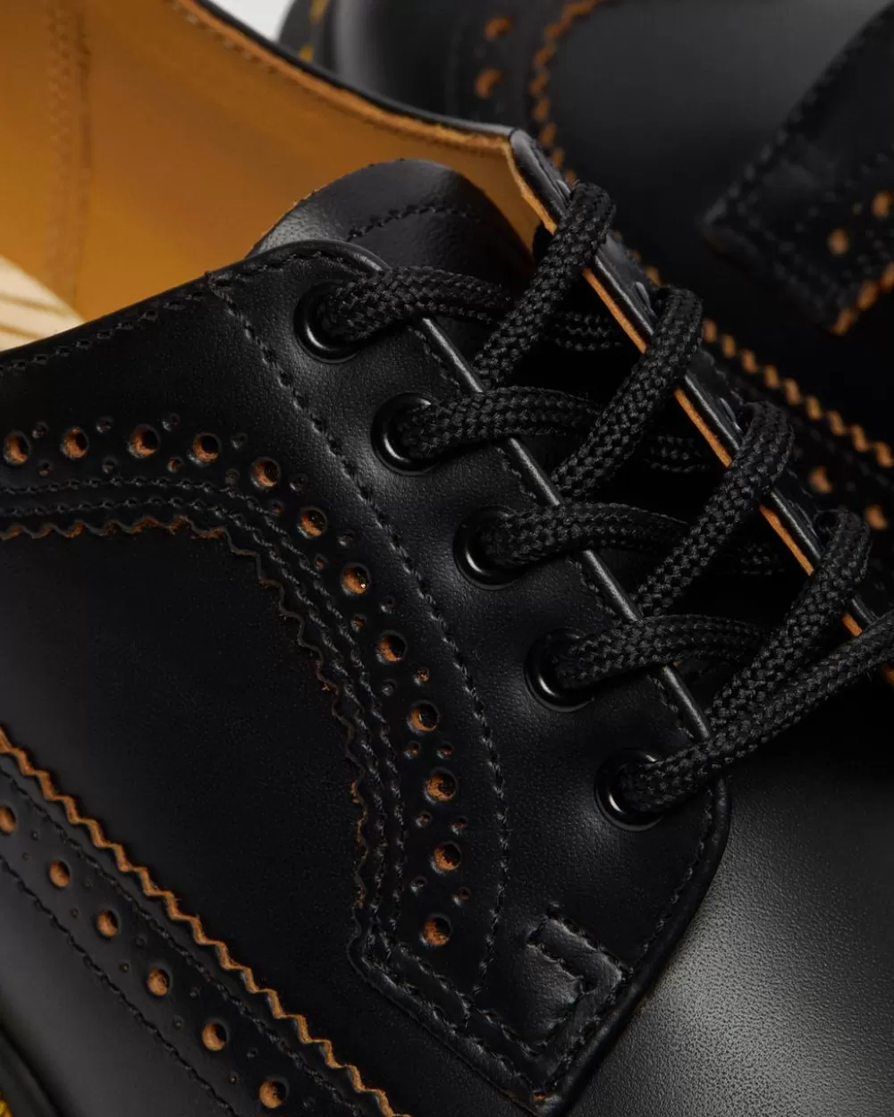 Nahkaiset Vintage 3989 Quilon Brogue -Kengät*Dr. Martens Hot