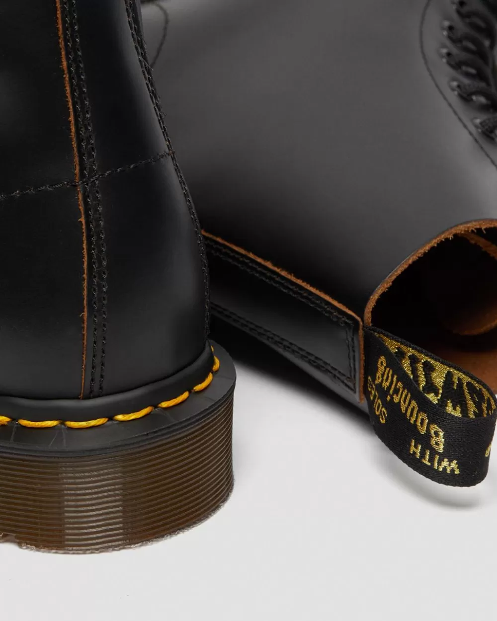 Vintage 1460 Quilon -Nahkanilkkurit*Dr. Martens Online